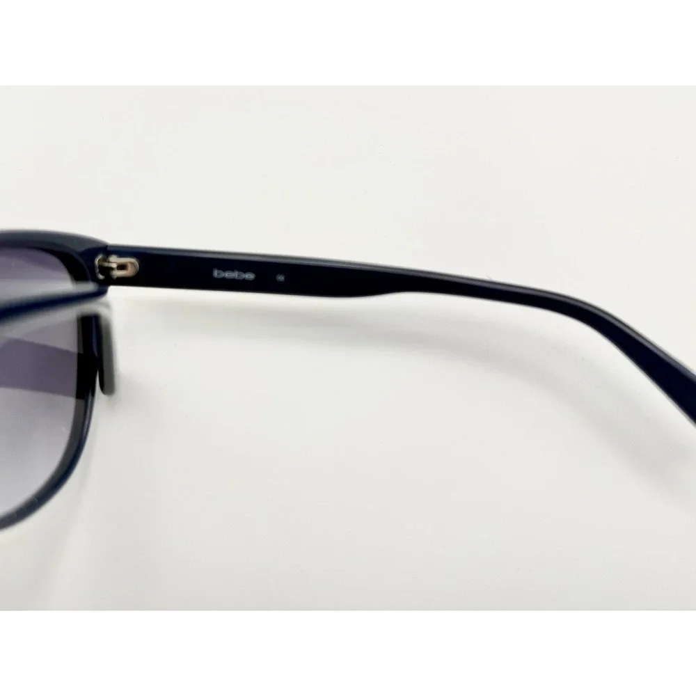 BEBE Woman's Sunglasses Temptation BB7185 Navy With Case 54-17-135‎ Pre-owned